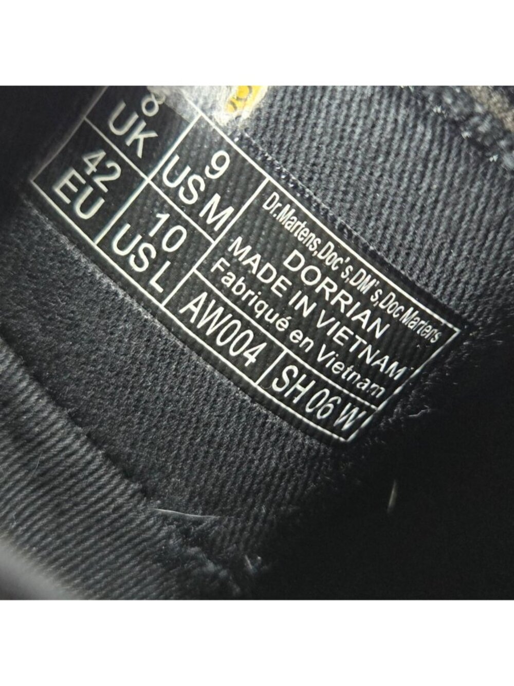 Dr. Marten Dorrian Black leather Chelsea Ankle Boot. - Picture 4 of 5